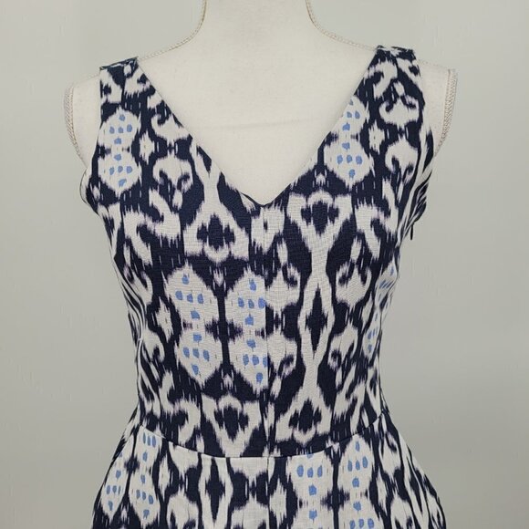 GAP Ikat Print Linen Fit & Flare Dress - Picture 4 of 8